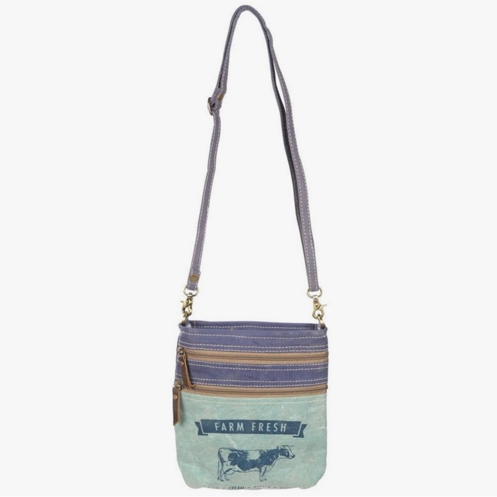 Brand New Clea Ray Canvas Crossbody Bag - Americana
